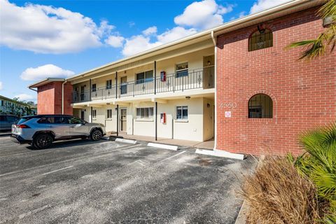 Photo of 4560 Overlook Drive NE #271, St Petersburg, FL 33703 (MLS # TB8422073) Photo of 4560 Overlook Drive NE #271, St Petersburg, FL 33703 (MLS # TB8422073)