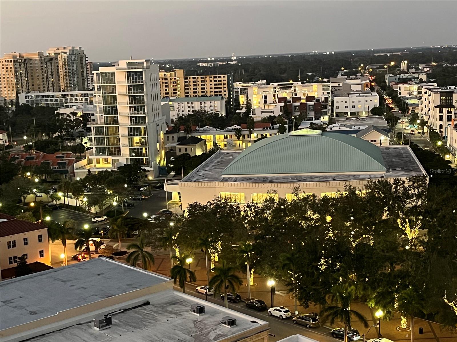 1350 MAIN RESIDENTIAL - Residential