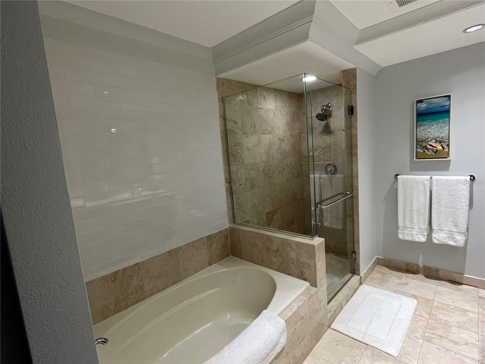 1350 MAIN RESIDENTIAL - Residential