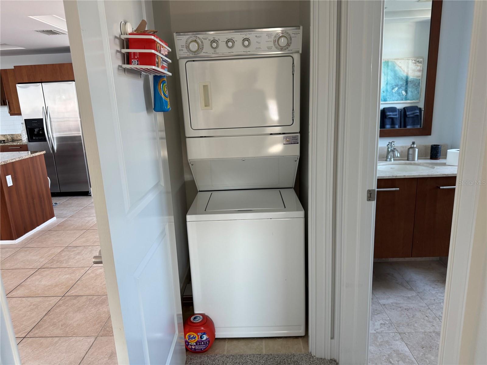 1350 MAIN RESIDENTIAL - Residential