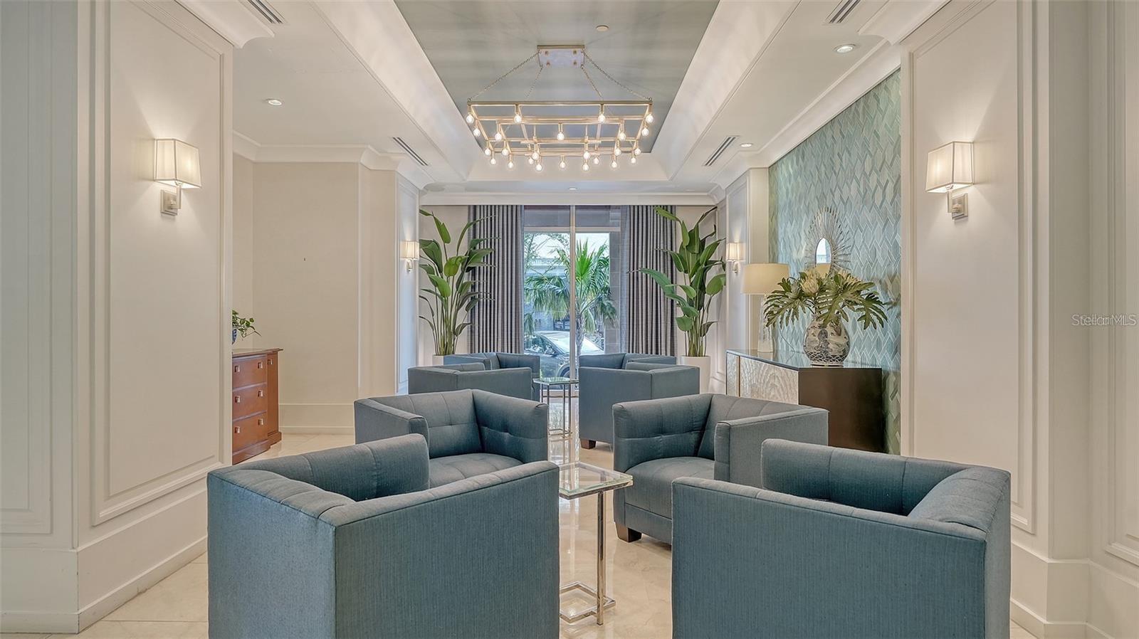 1350 MAIN RESIDENTIAL - Residential