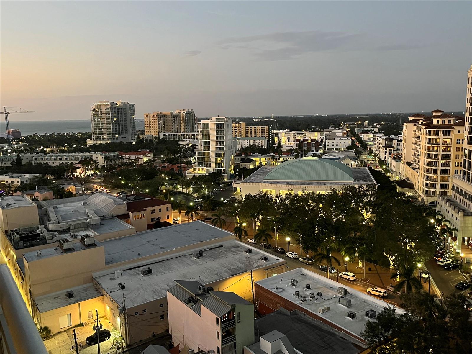 1350 MAIN RESIDENTIAL - Residential