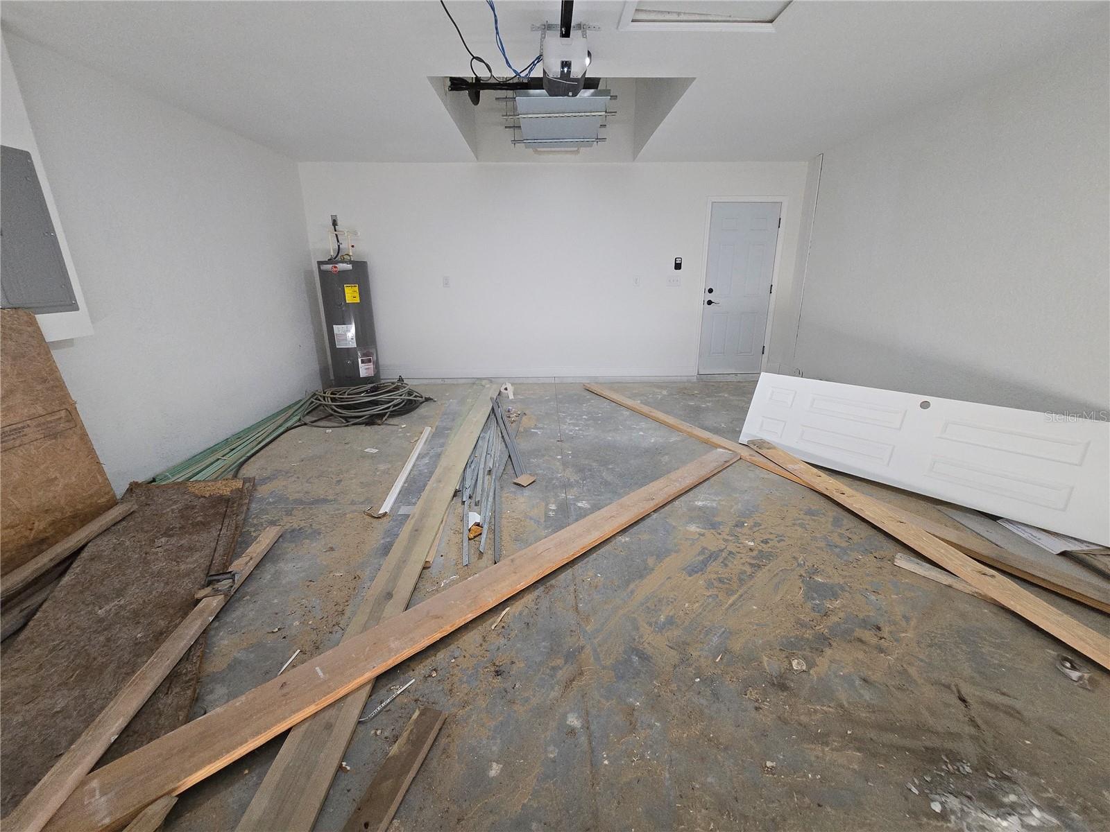 SILVER SPGS SHORES UN 24 - Residential