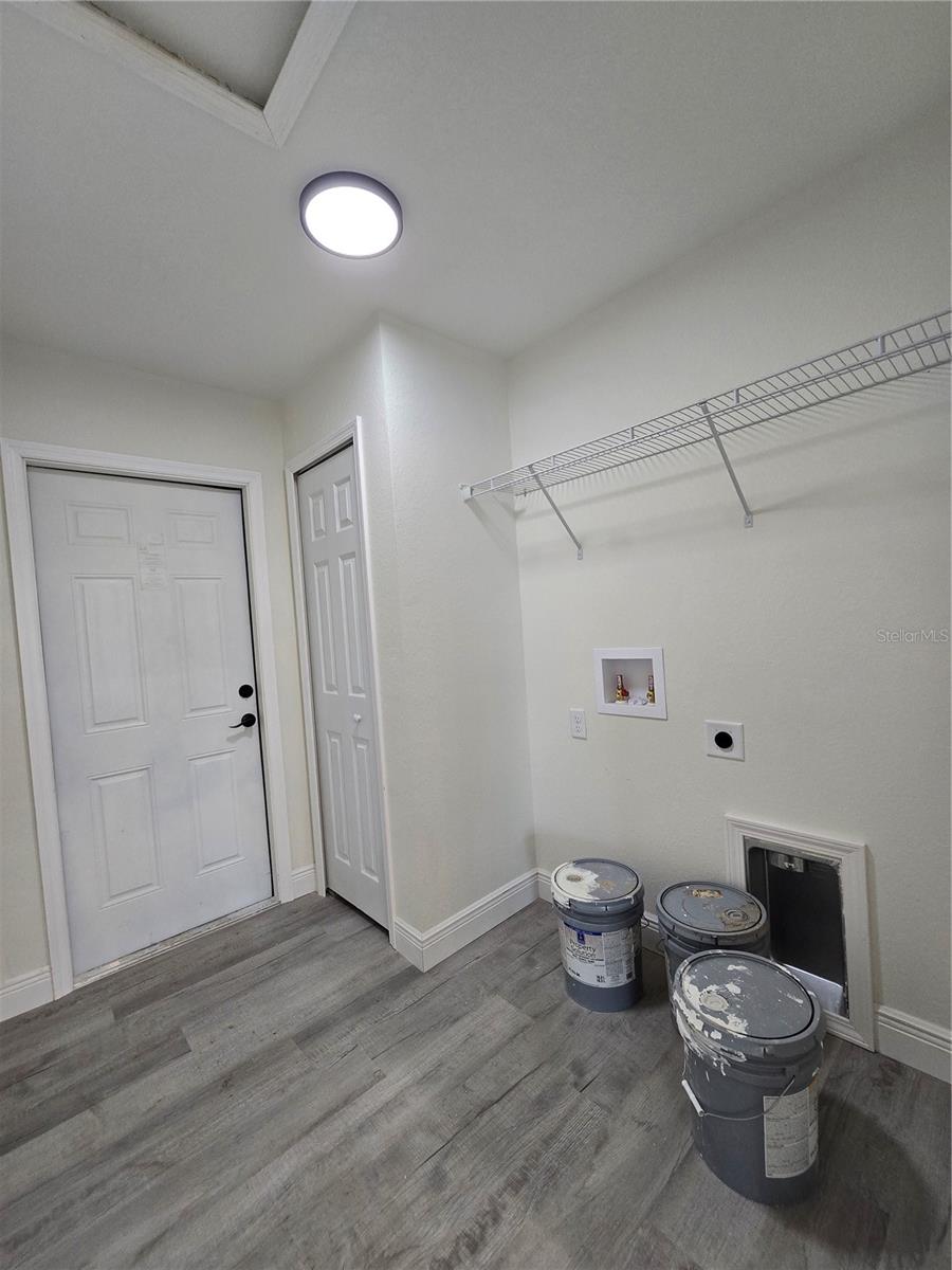 SILVER SPGS SHORES UN 24 - Residential