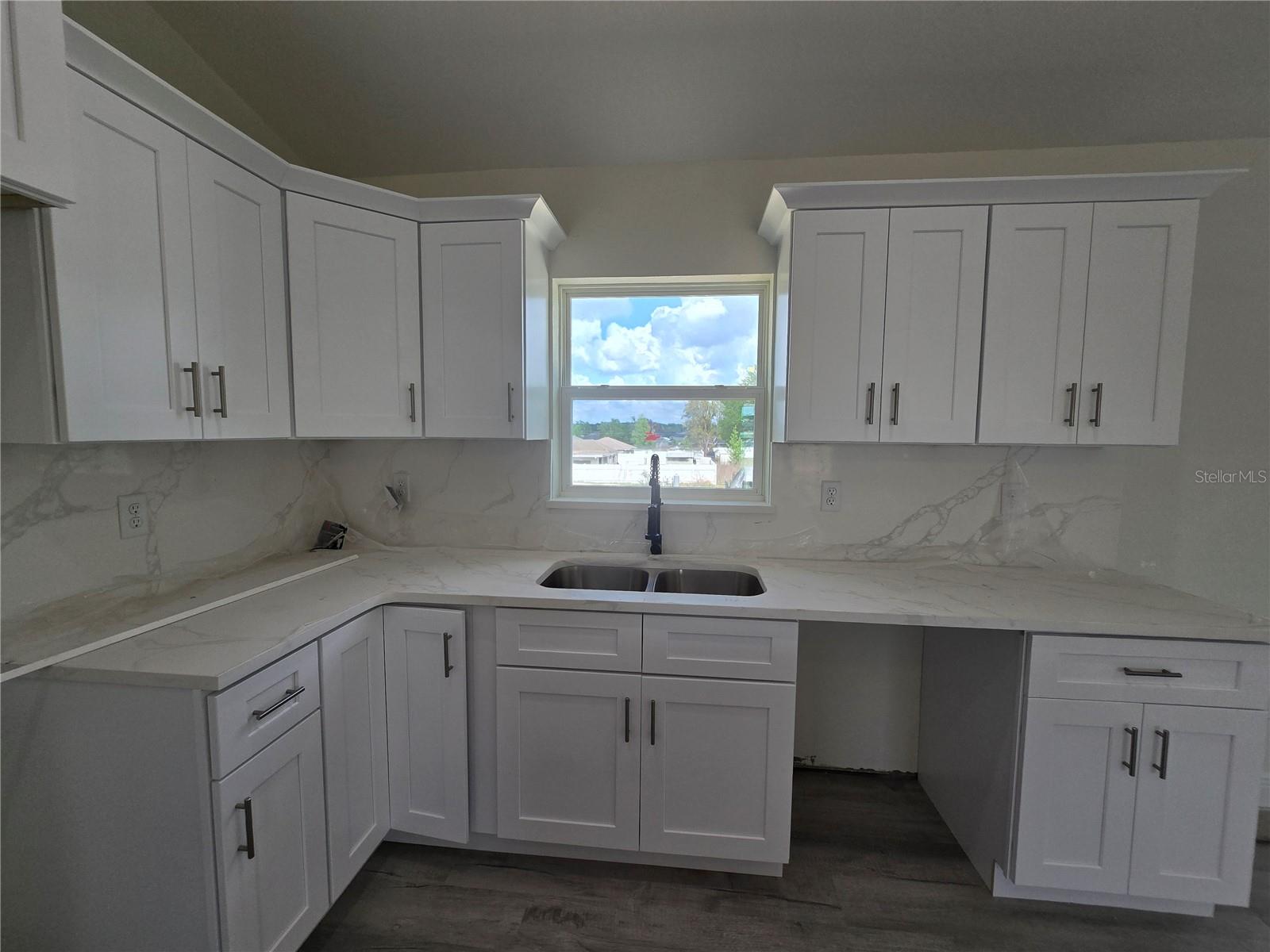 SILVER SPGS SHORES UN 24 - Residential