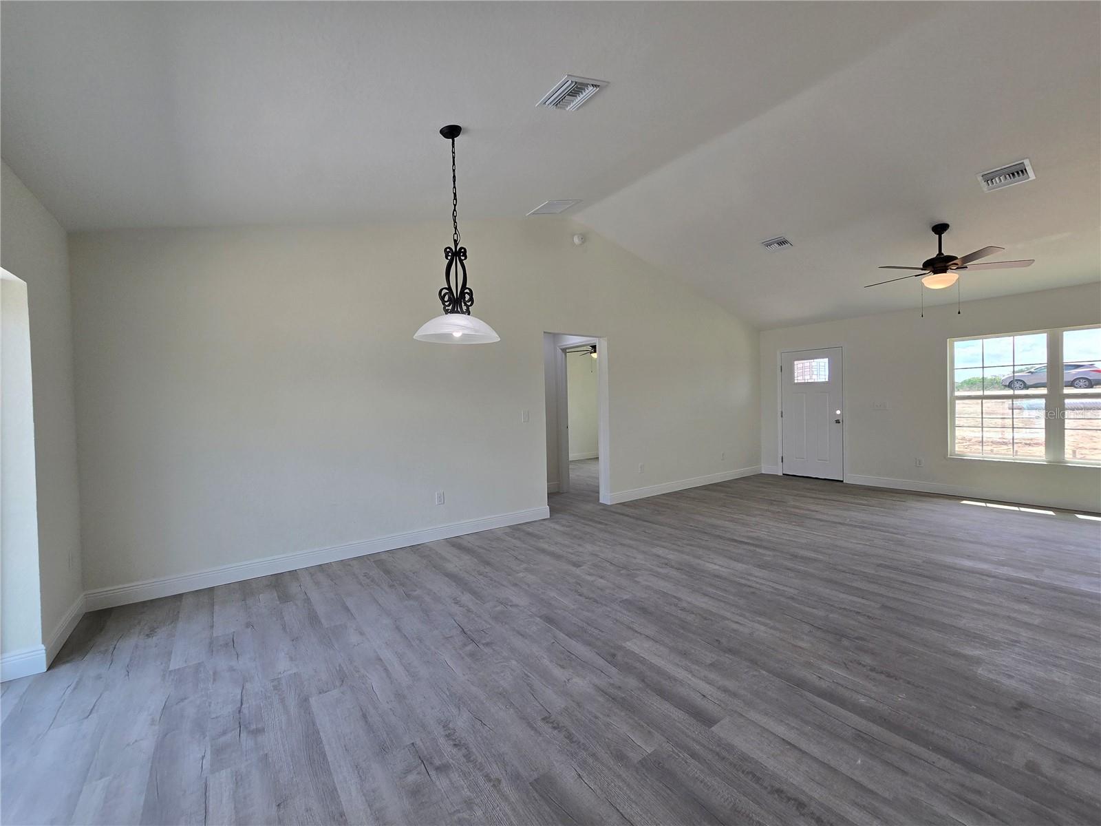 SILVER SPGS SHORES UN 24 - Residential