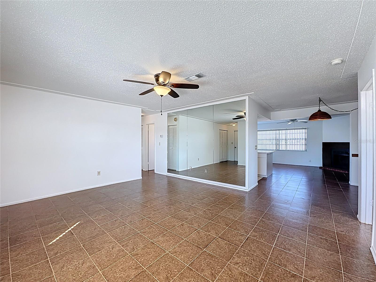 VENICE GARDENS - Residential