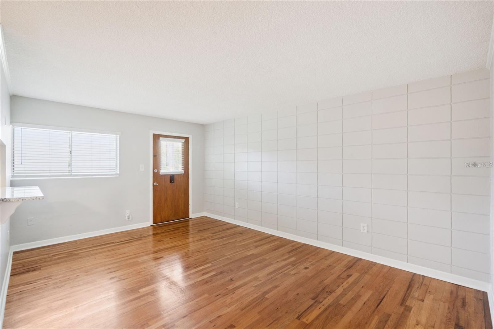 320 LAKEVIEW STREET 213