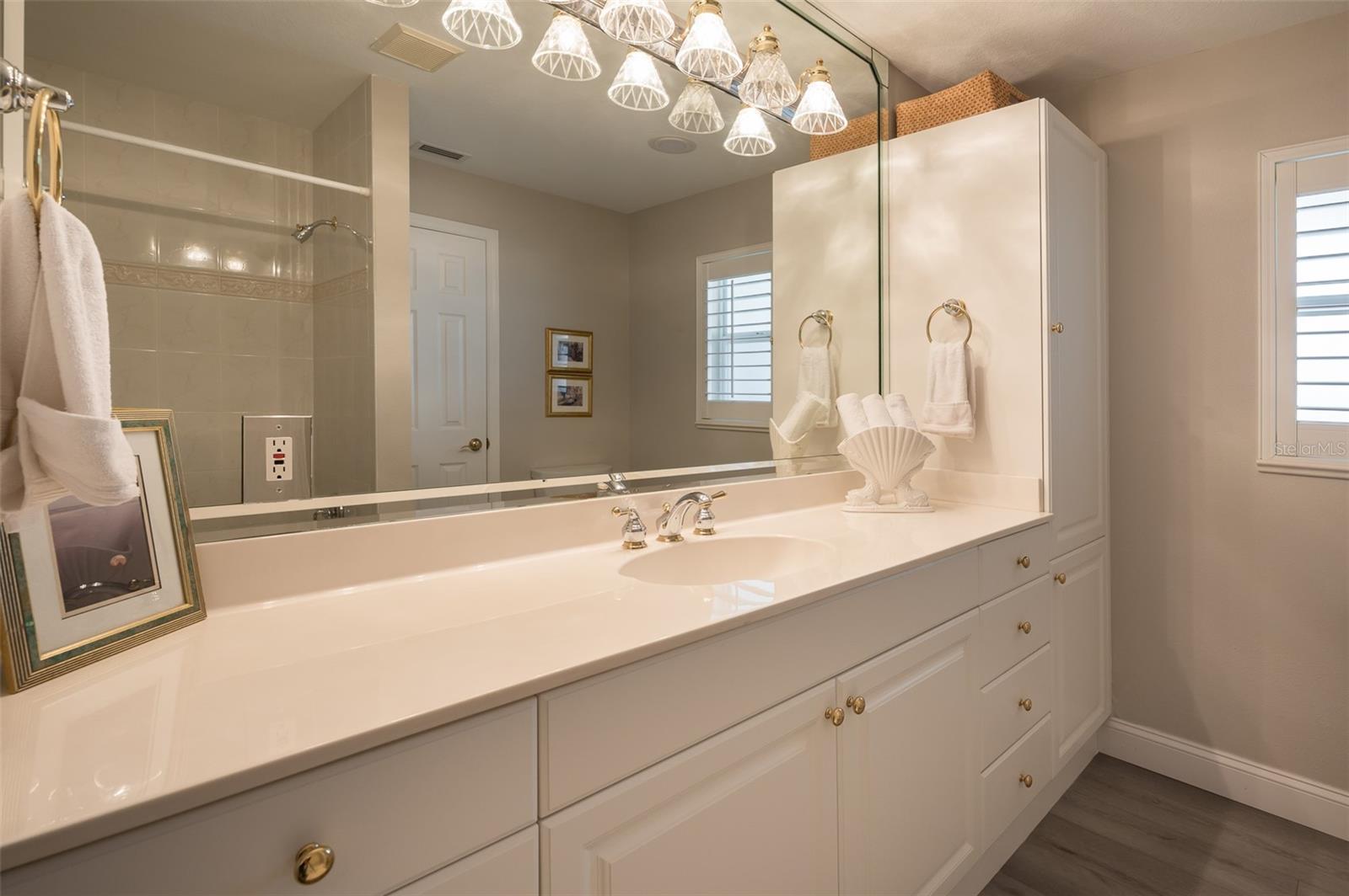 COUNTRY CLUB SHORES SEC 1 - Residential