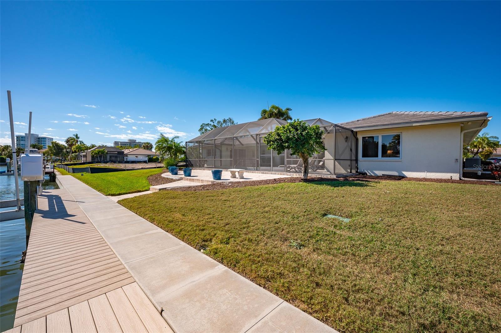 COUNTRY CLUB SHORES SEC 1 - Residential