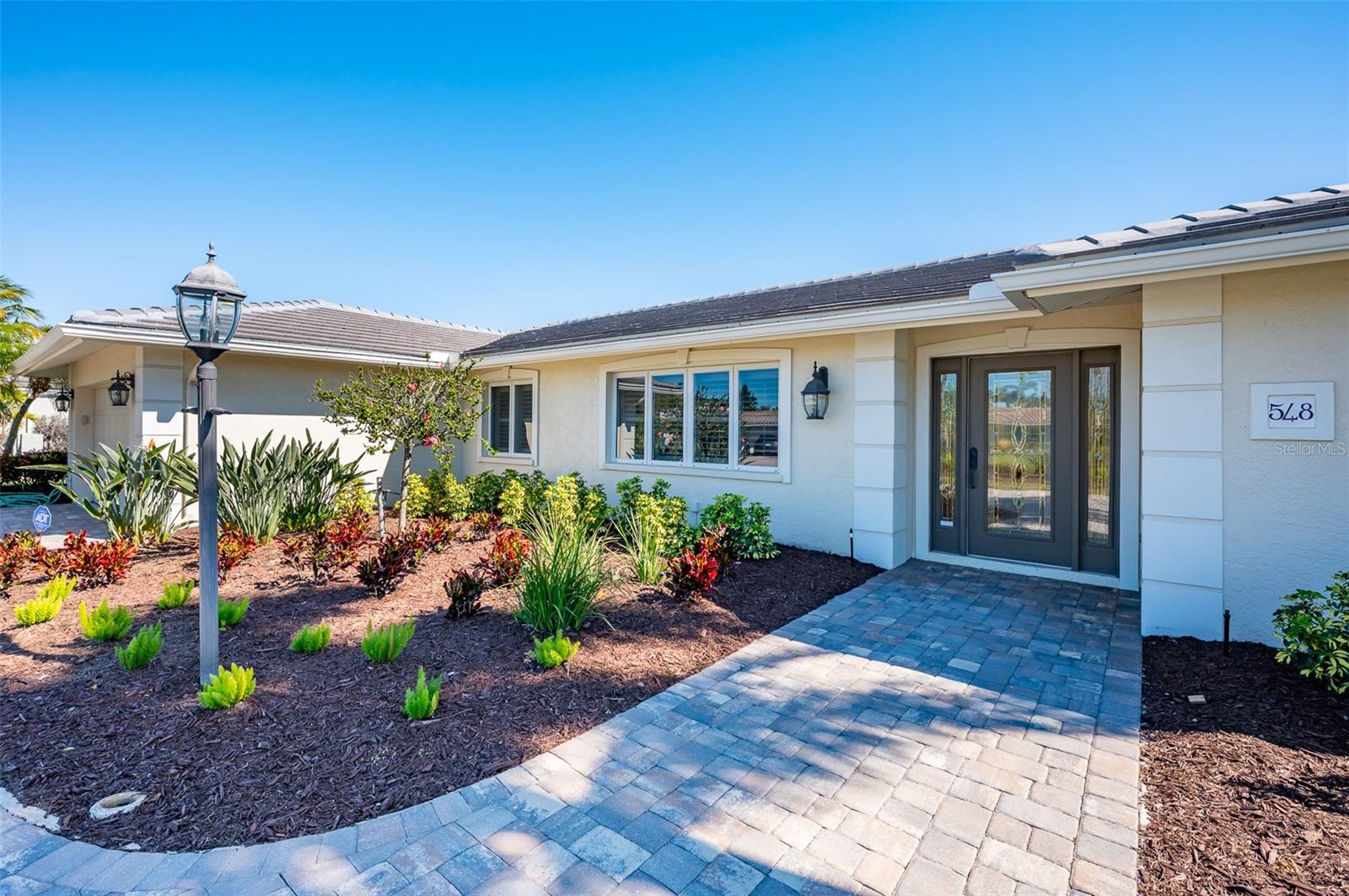 COUNTRY CLUB SHORES SEC 1 - Residential