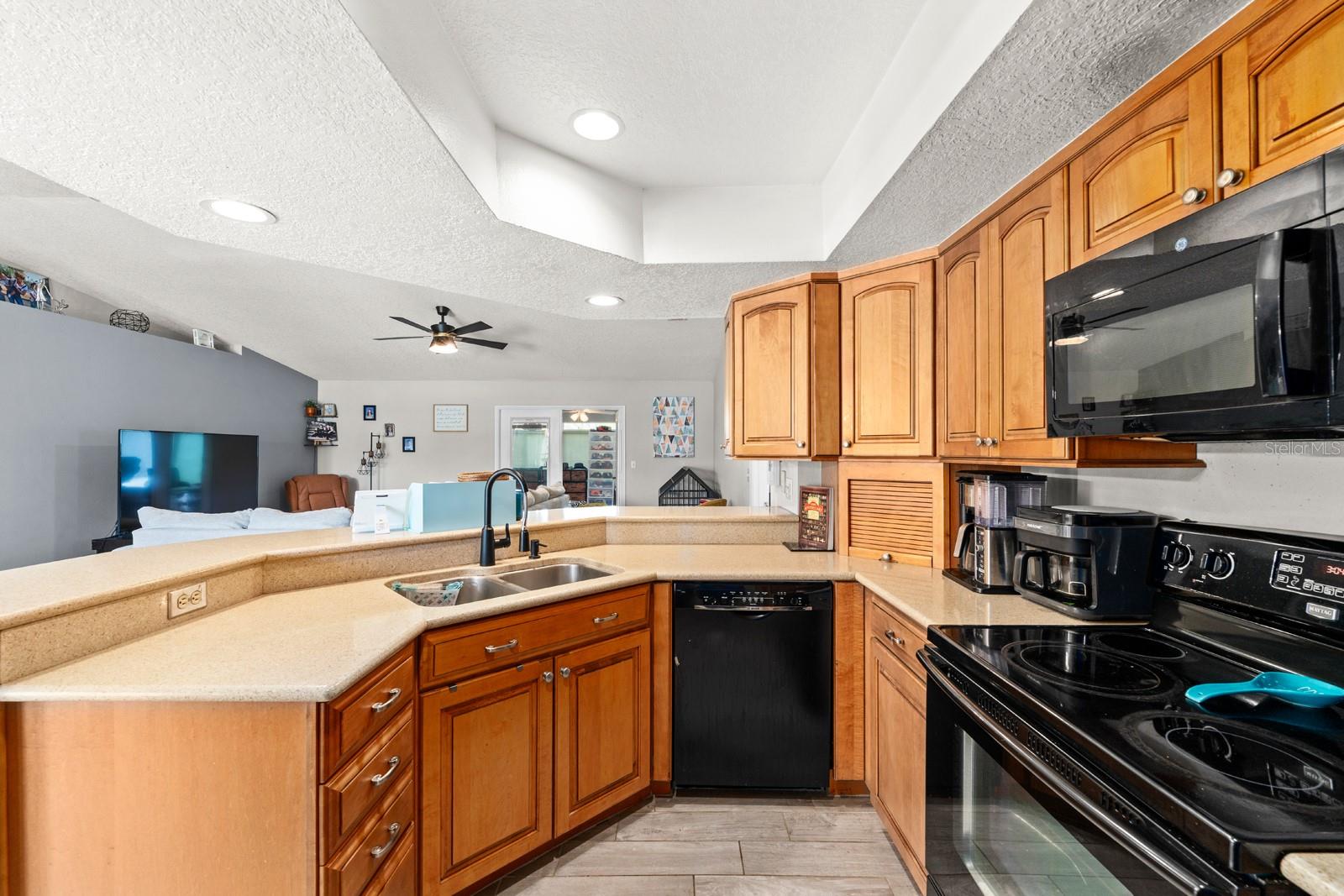 VILLAGE ON POND PH 01 - Residential