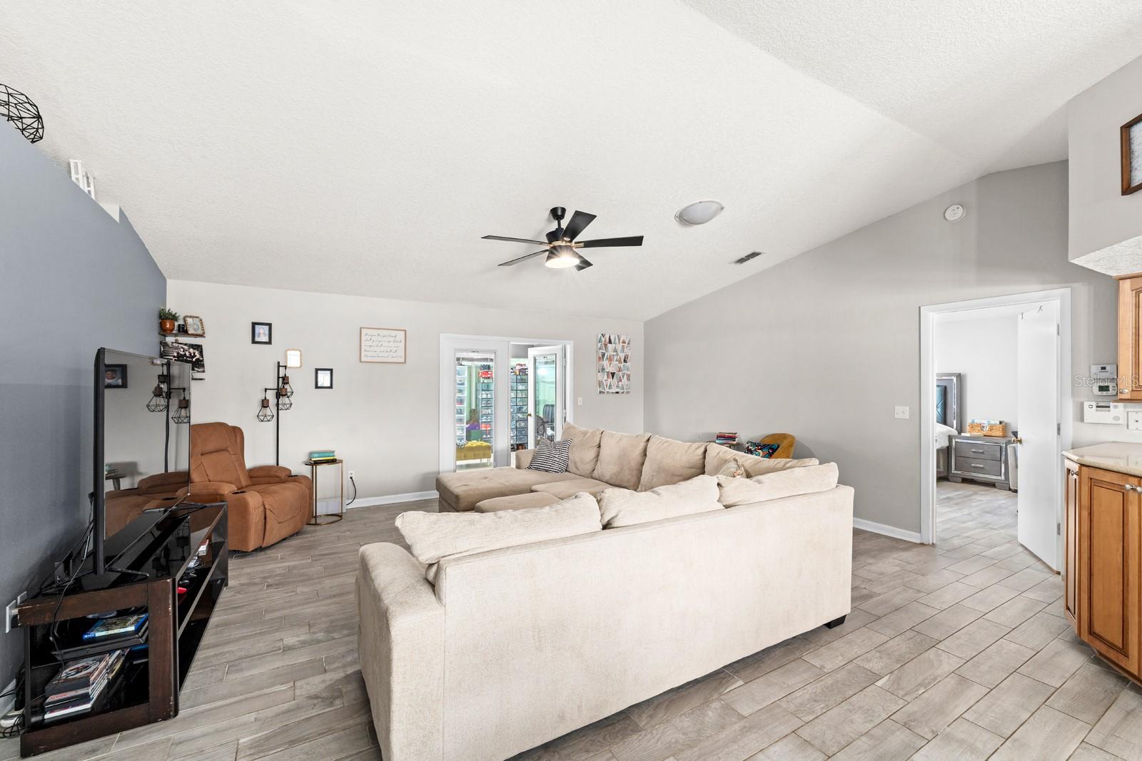 VILLAGE ON POND PH 01 - Residential