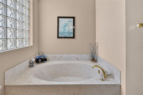 Tiny photo for 542 Loma Paseo Drive, Lady Lake, FL 32159 (MLS # G5114246)