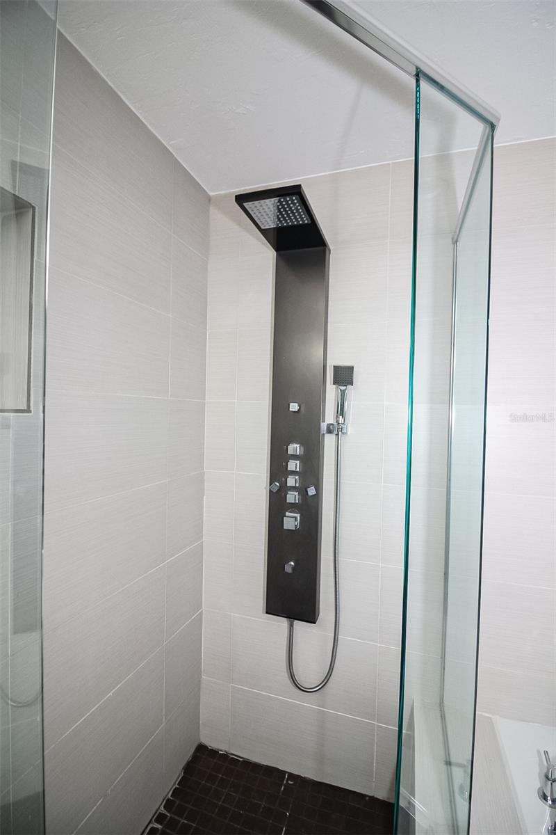 WOODLAND PARK - Residential