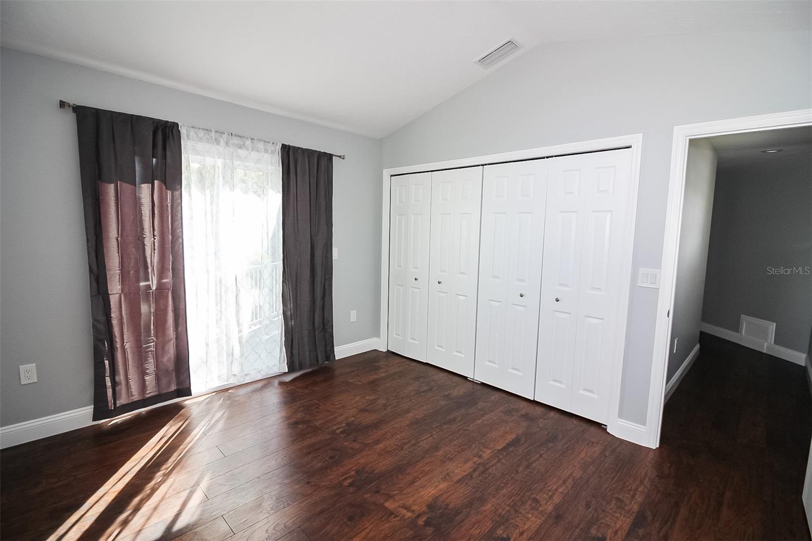 WOODLAND PARK - Residential