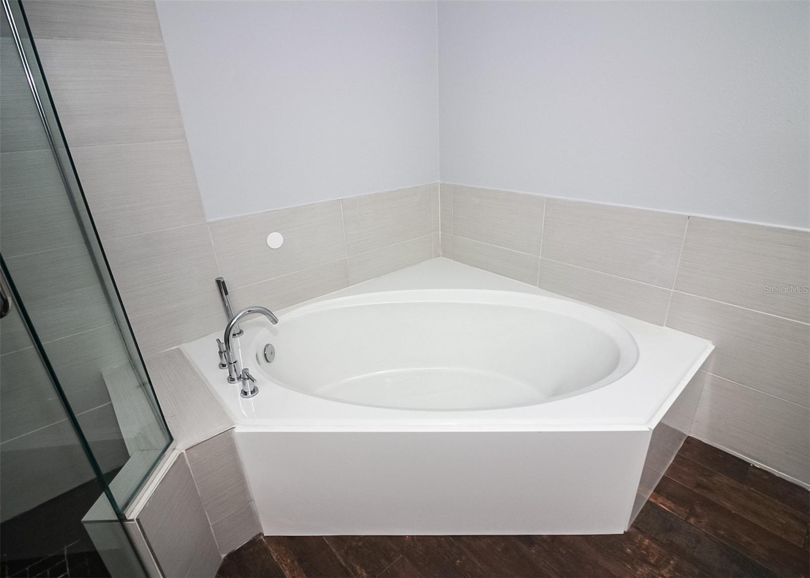 WOODLAND PARK - Residential