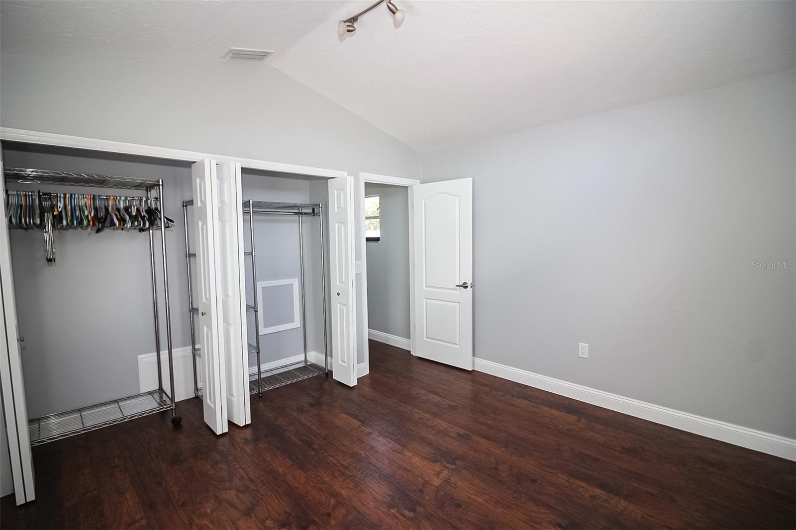 WOODLAND PARK - Residential