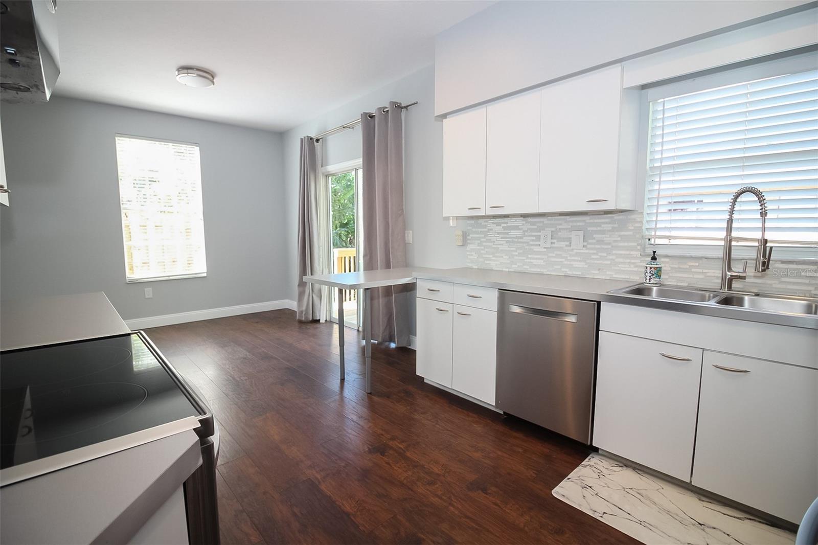 WOODLAND PARK - Residential