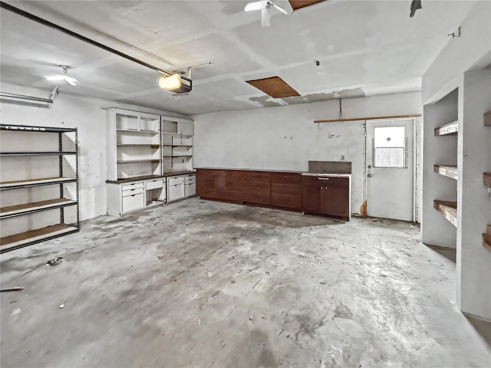 RIDGEWOOD ESTS 19TH ADD - Residential Lease