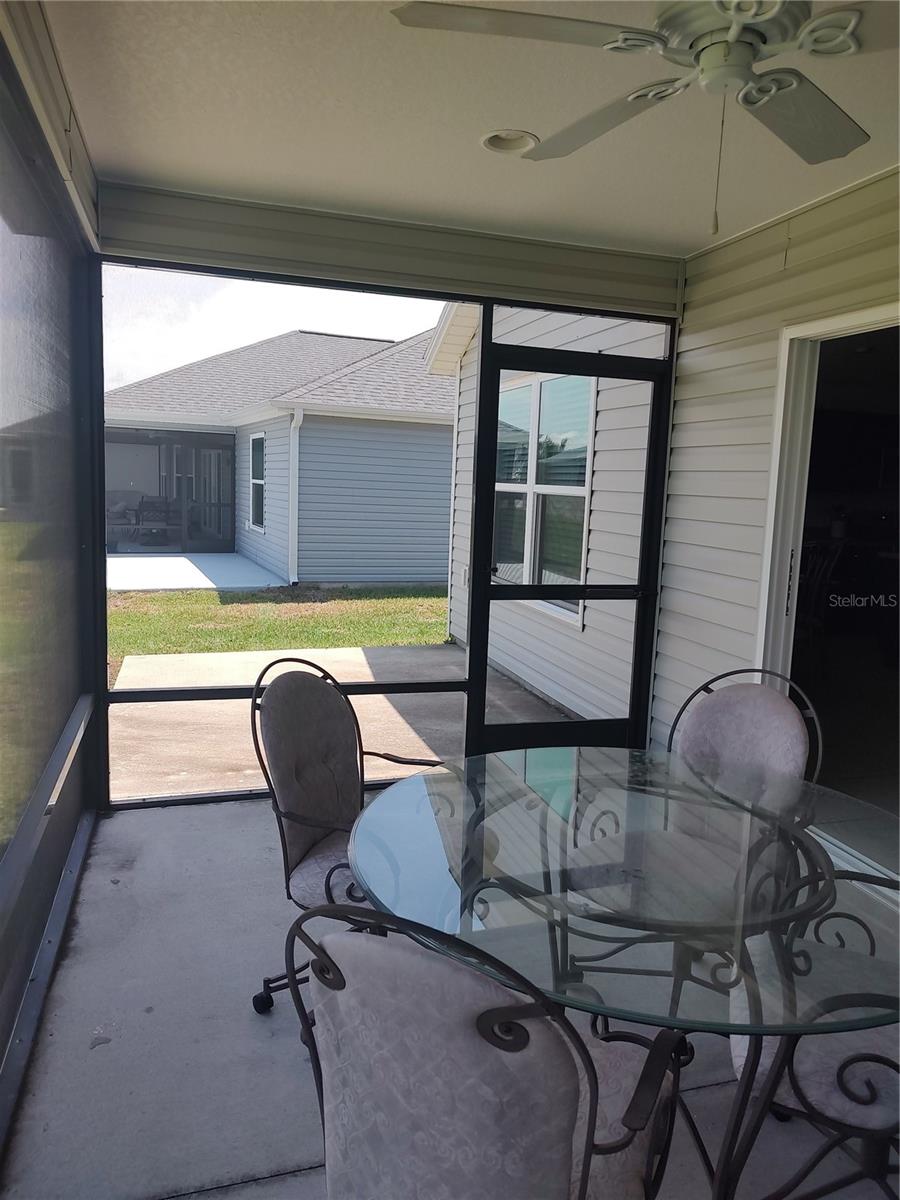 VILLAGES/SOUTHERN OAKS UN #52 - Residential Lease