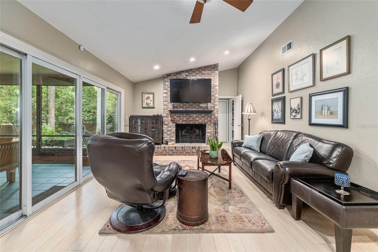 ROCK CREEK - Residential