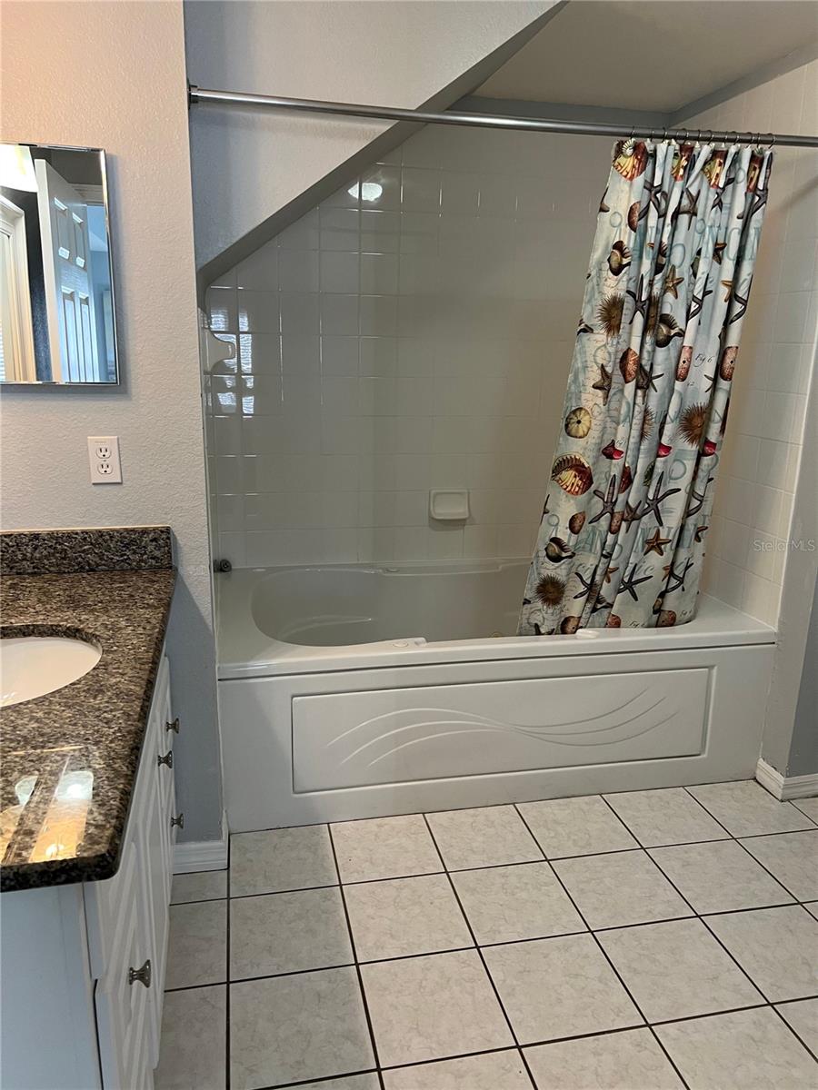 VENETIAN BAY VILLAGE PH 01 - Residential Lease