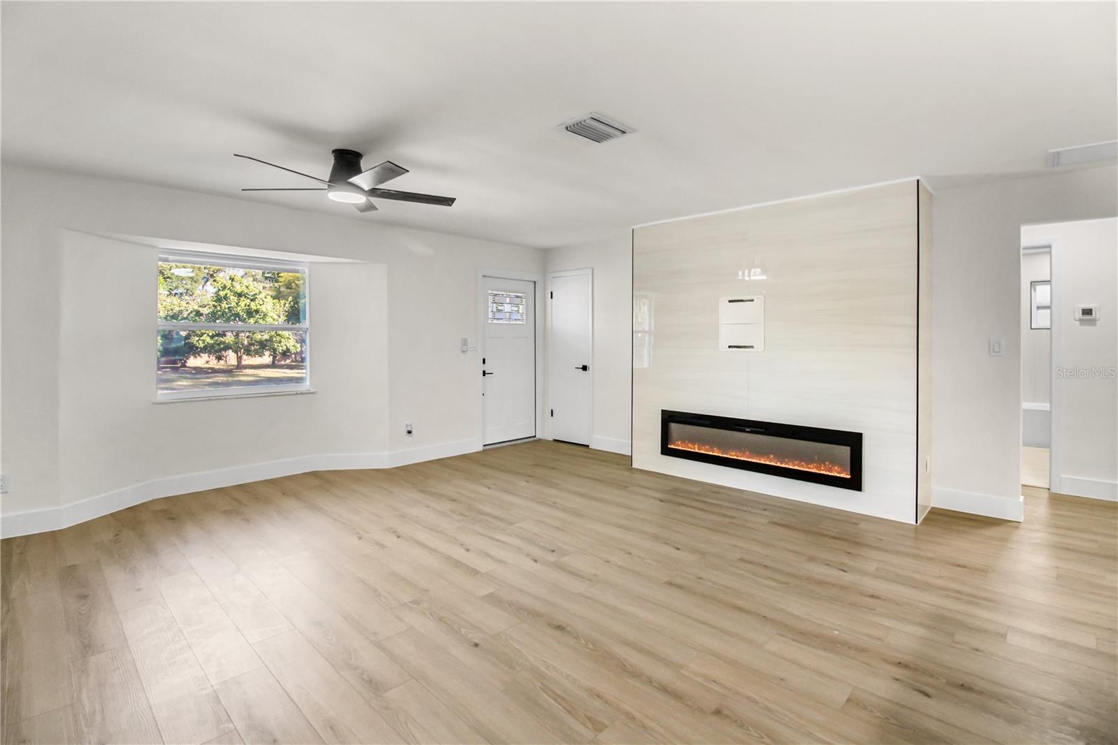 MEADOW LAWN 15TH ADD - Residential