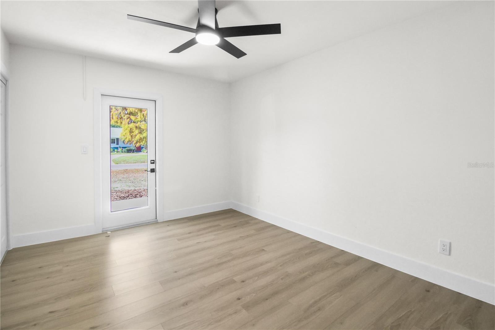 MEADOW LAWN 15TH ADD - Residential