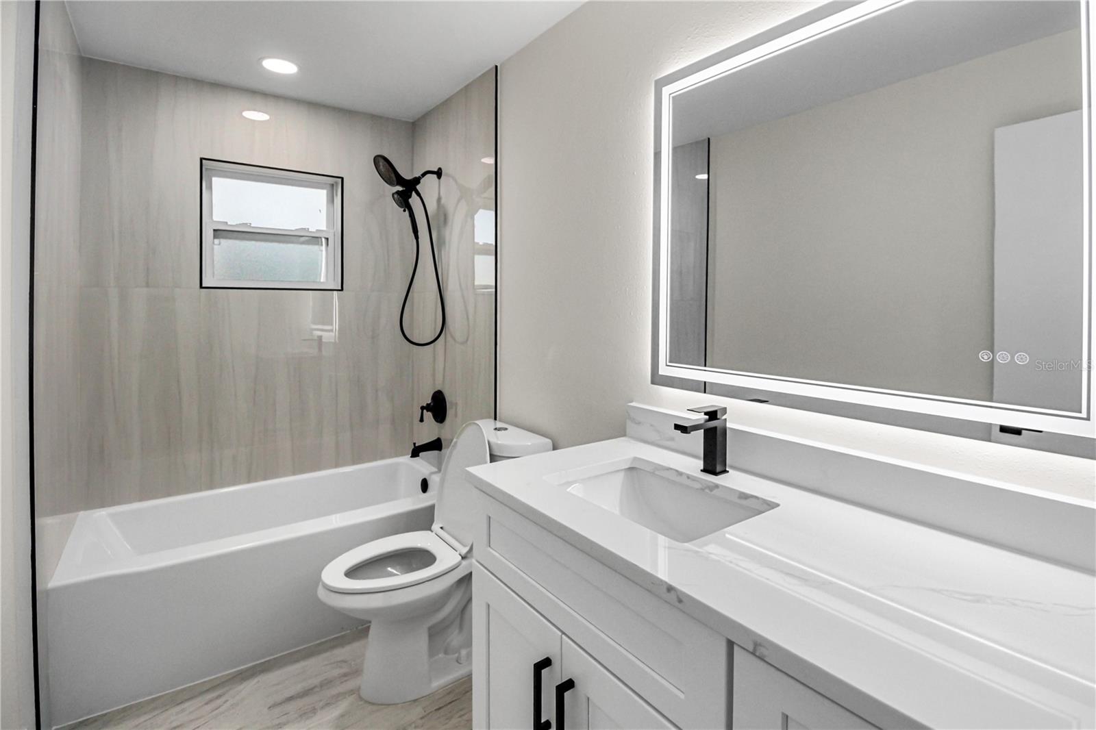 MEADOW LAWN 15TH ADD - Residential