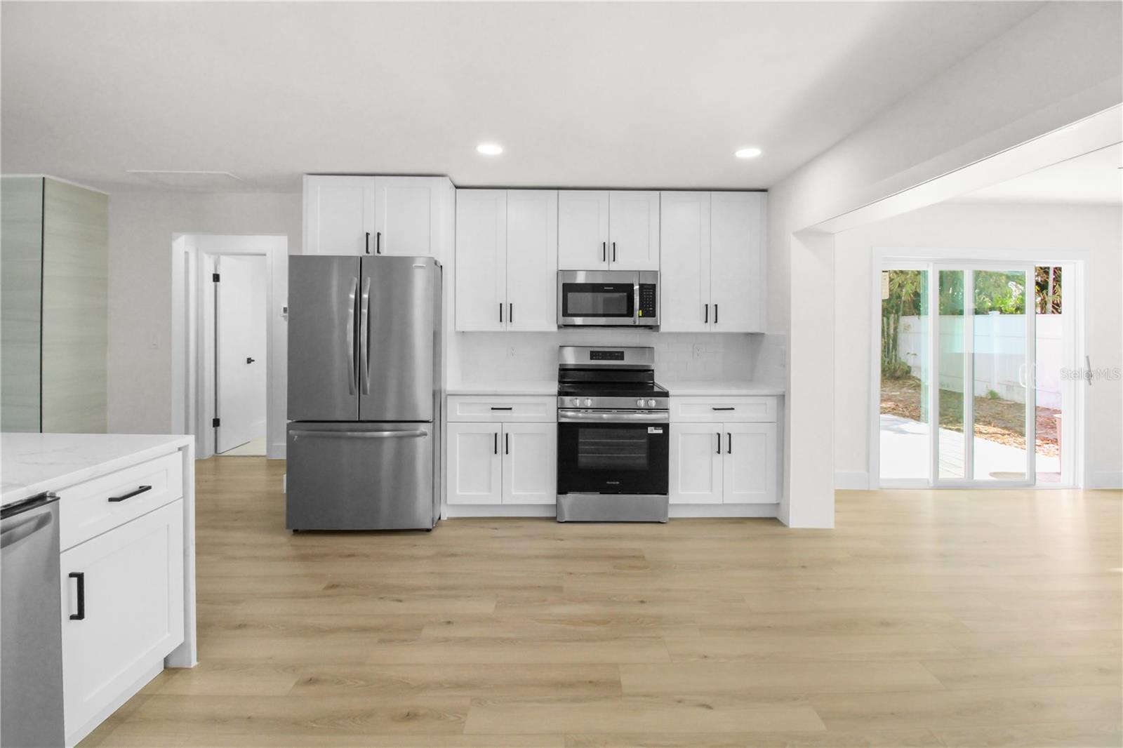 MEADOW LAWN 15TH ADD - Residential