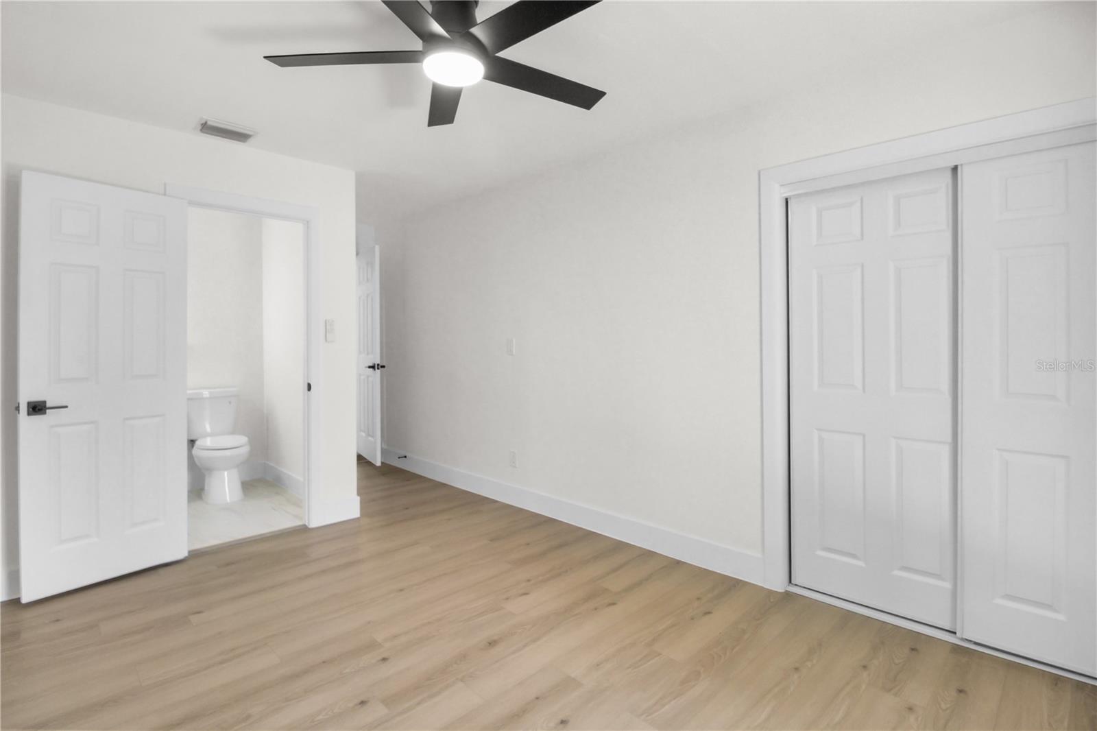 MEADOW LAWN 15TH ADD - Residential