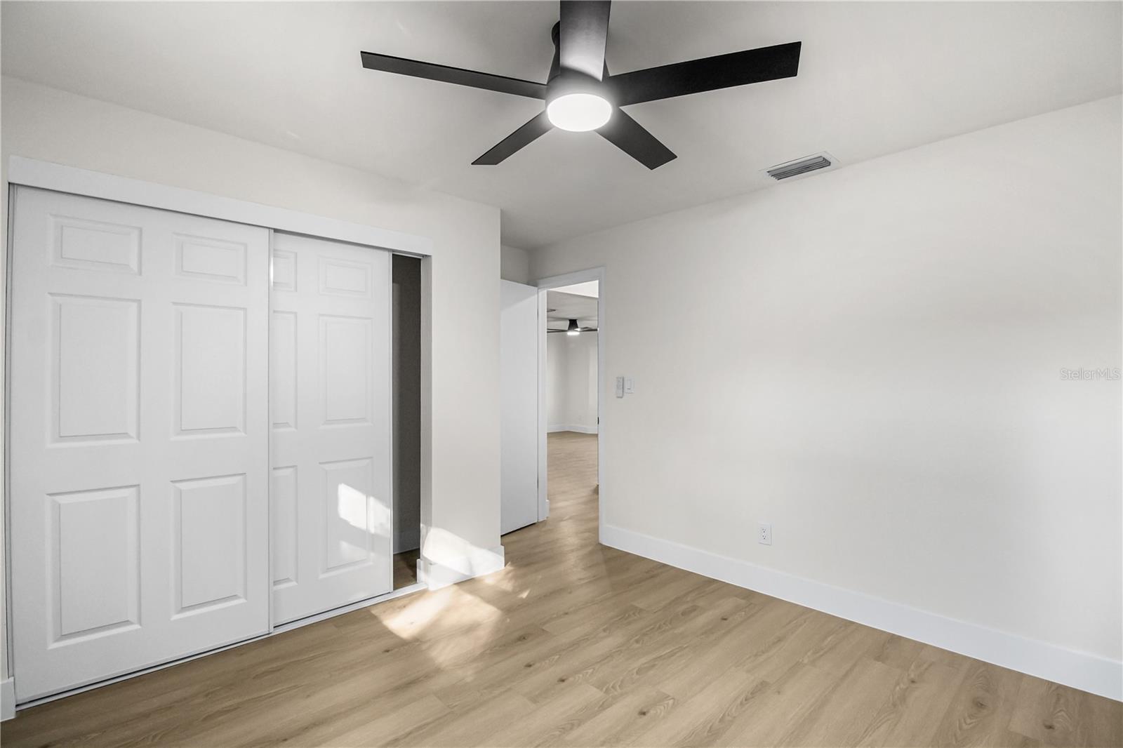 MEADOW LAWN 15TH ADD - Residential