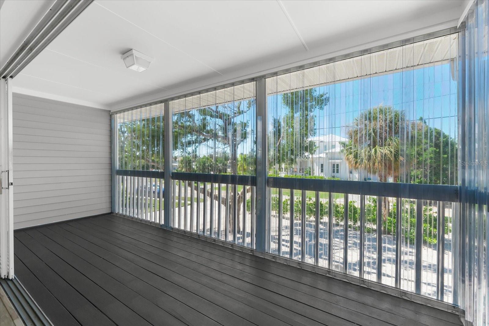 HOLMES BEACH 17TH UNIT - Residential