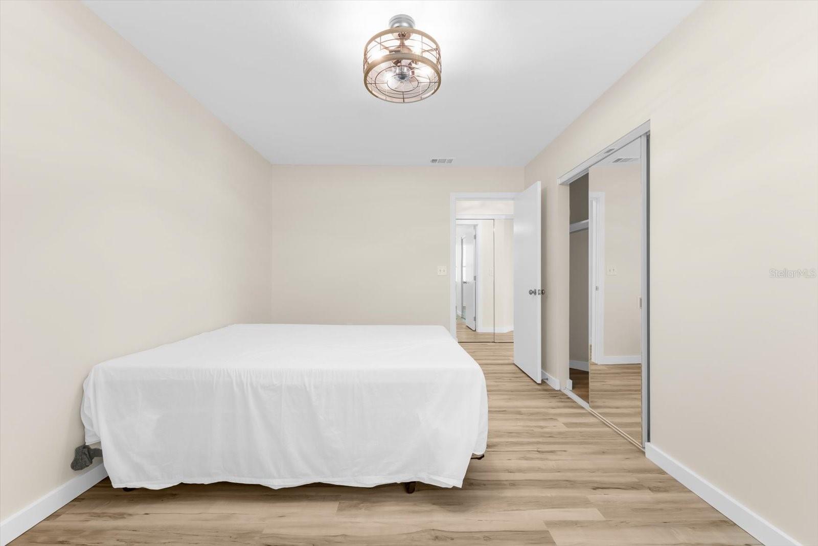 HOLMES BEACH 17TH UNIT - Residential