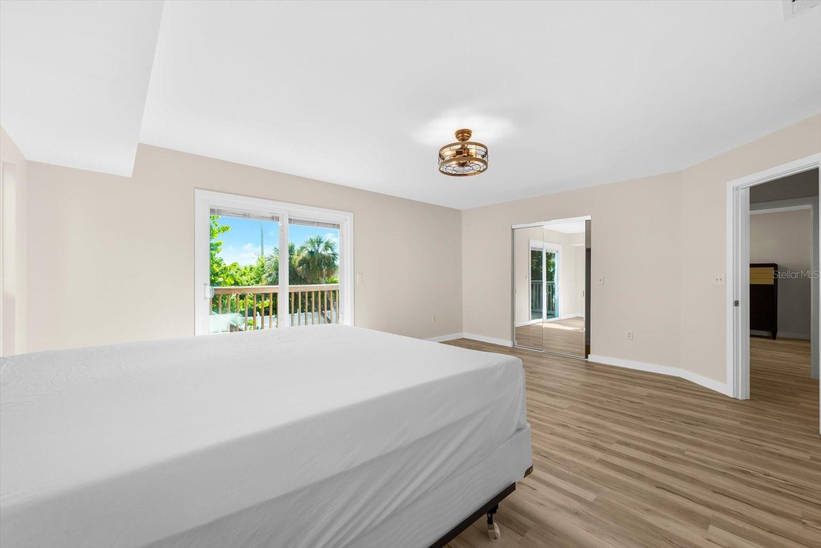 HOLMES BEACH 17TH UNIT - Residential
