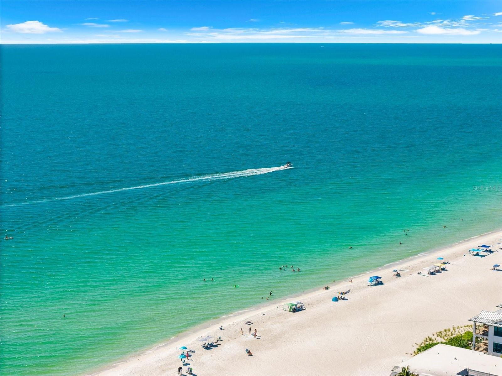 HOLMES BEACH 17TH UNIT - Residential