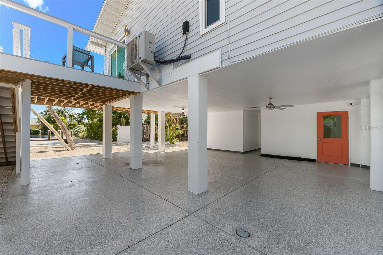 HOLMES BEACH 17TH UNIT - Residential