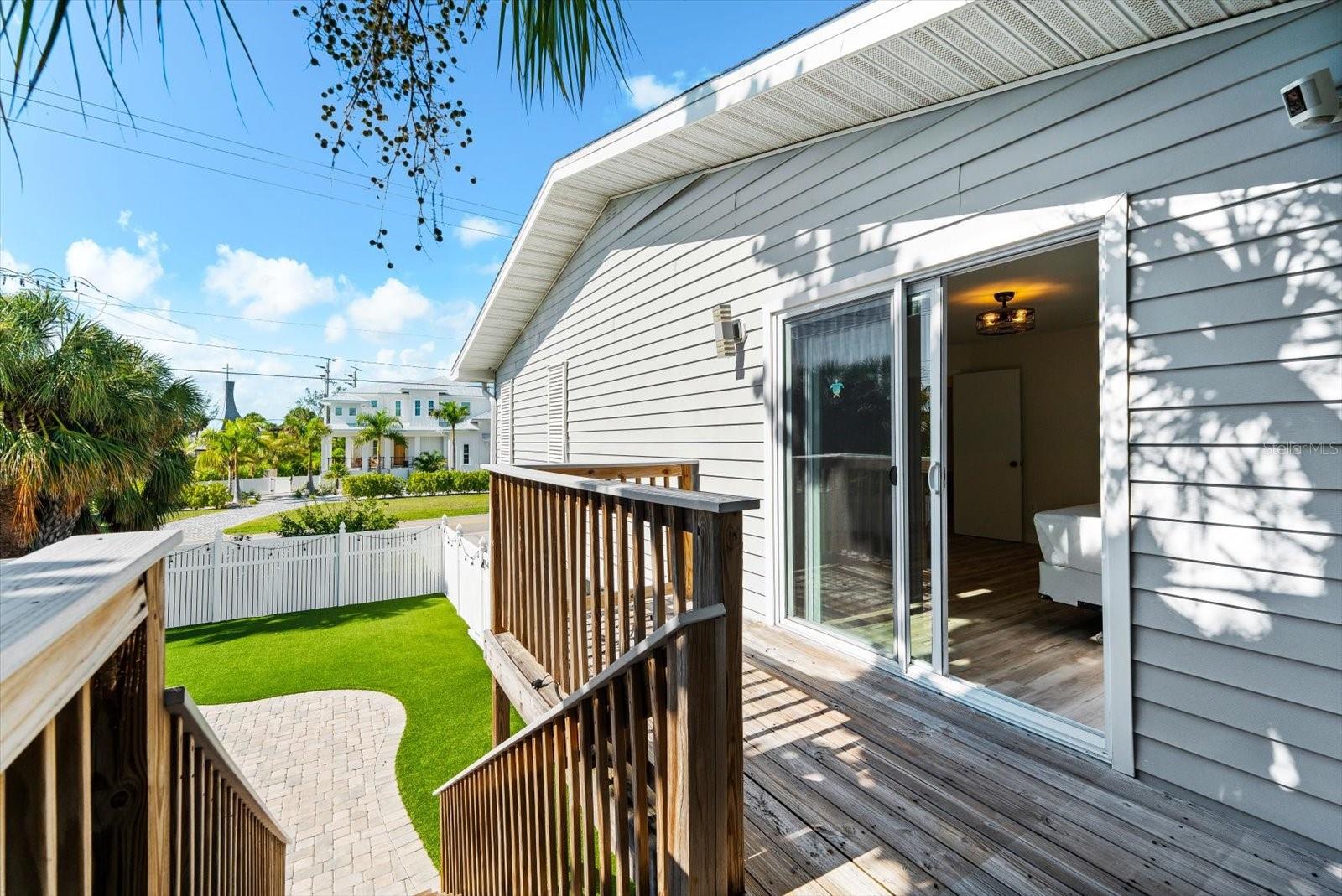 HOLMES BEACH 17TH UNIT - Residential