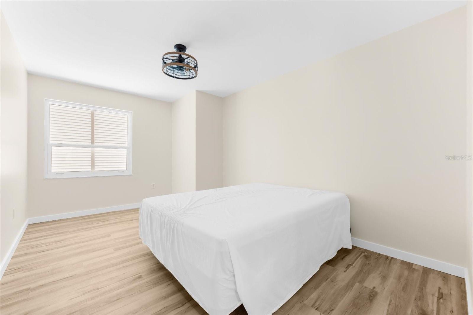 HOLMES BEACH 17TH UNIT - Residential