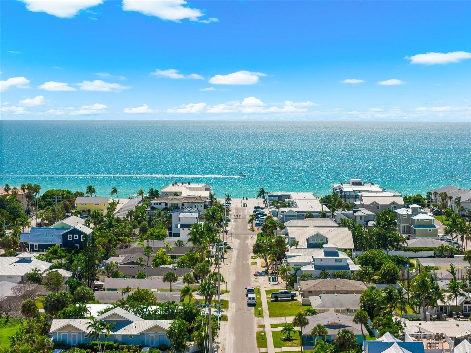 HOLMES BEACH 17TH UNIT - Residential