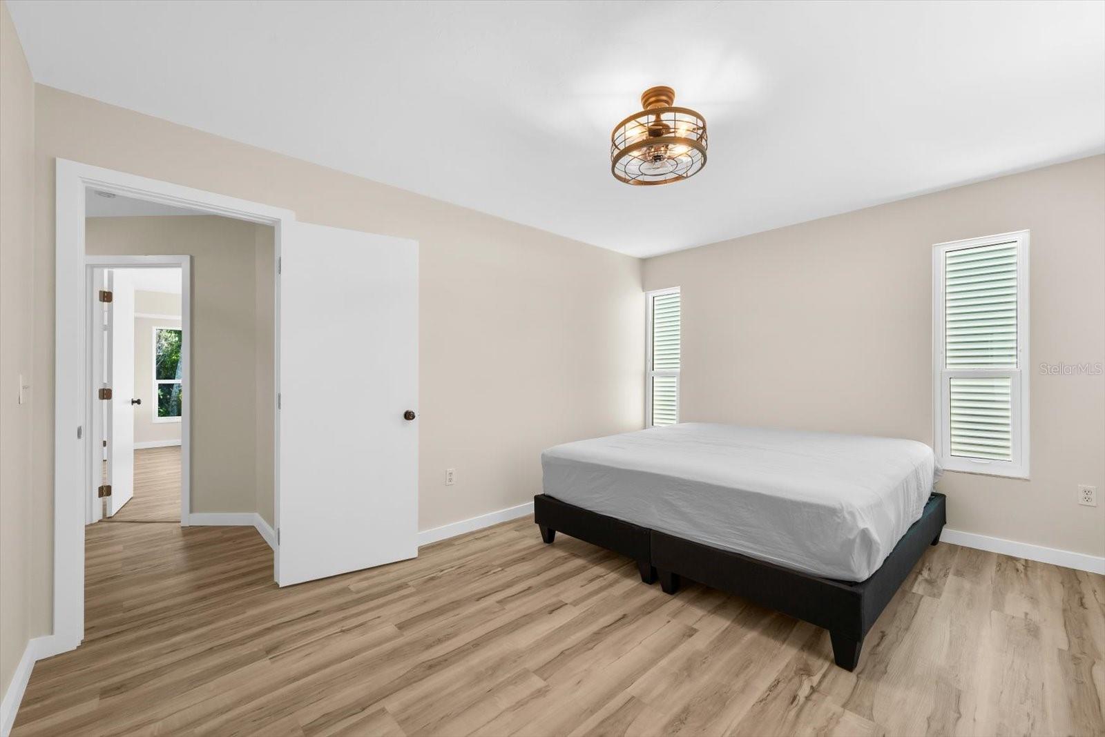 HOLMES BEACH 17TH UNIT - Residential