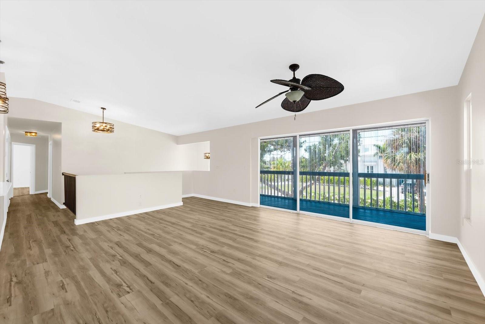 HOLMES BEACH 17TH UNIT - Residential