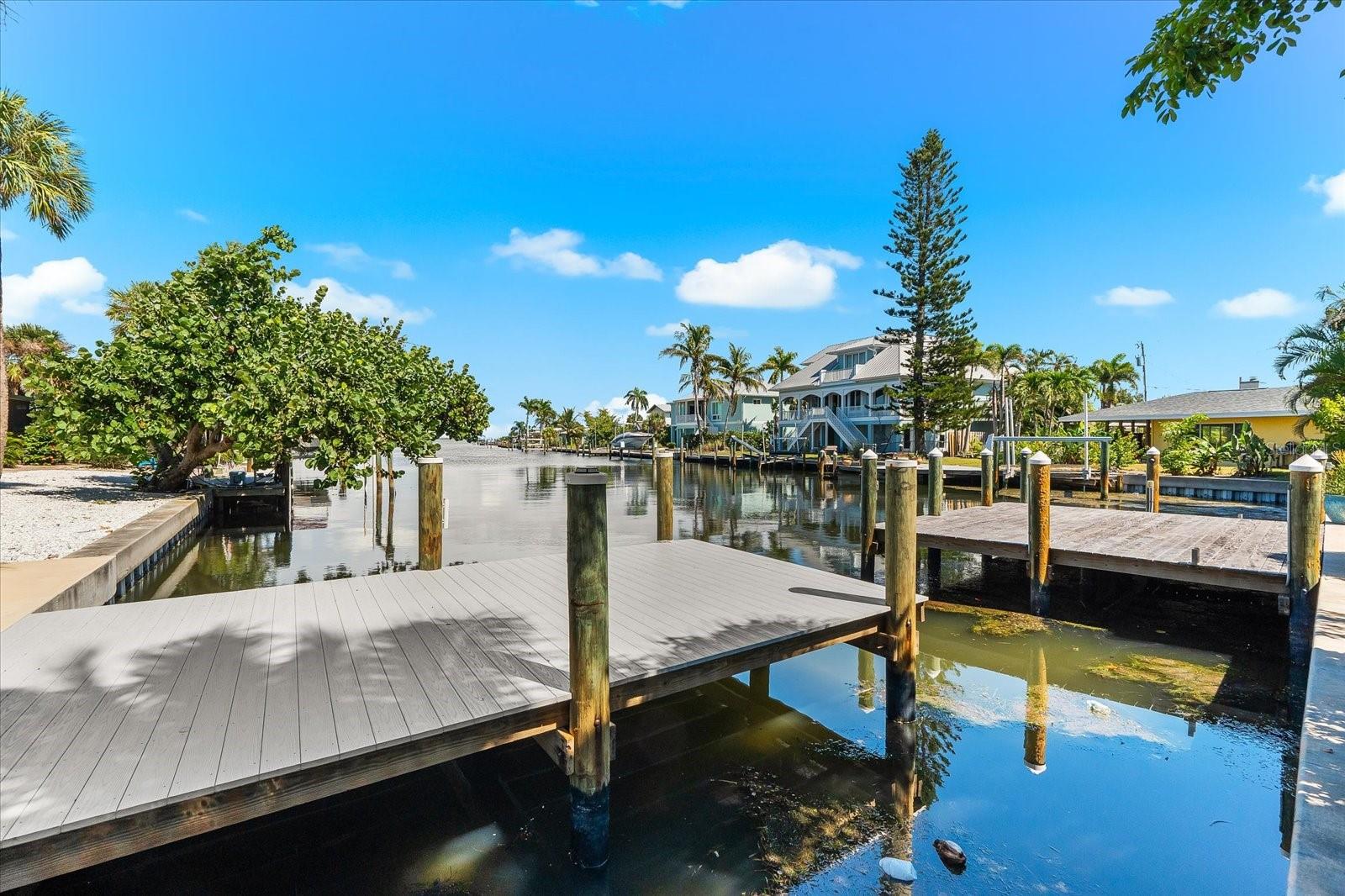 HOLMES BEACH 17TH UNIT - Residential