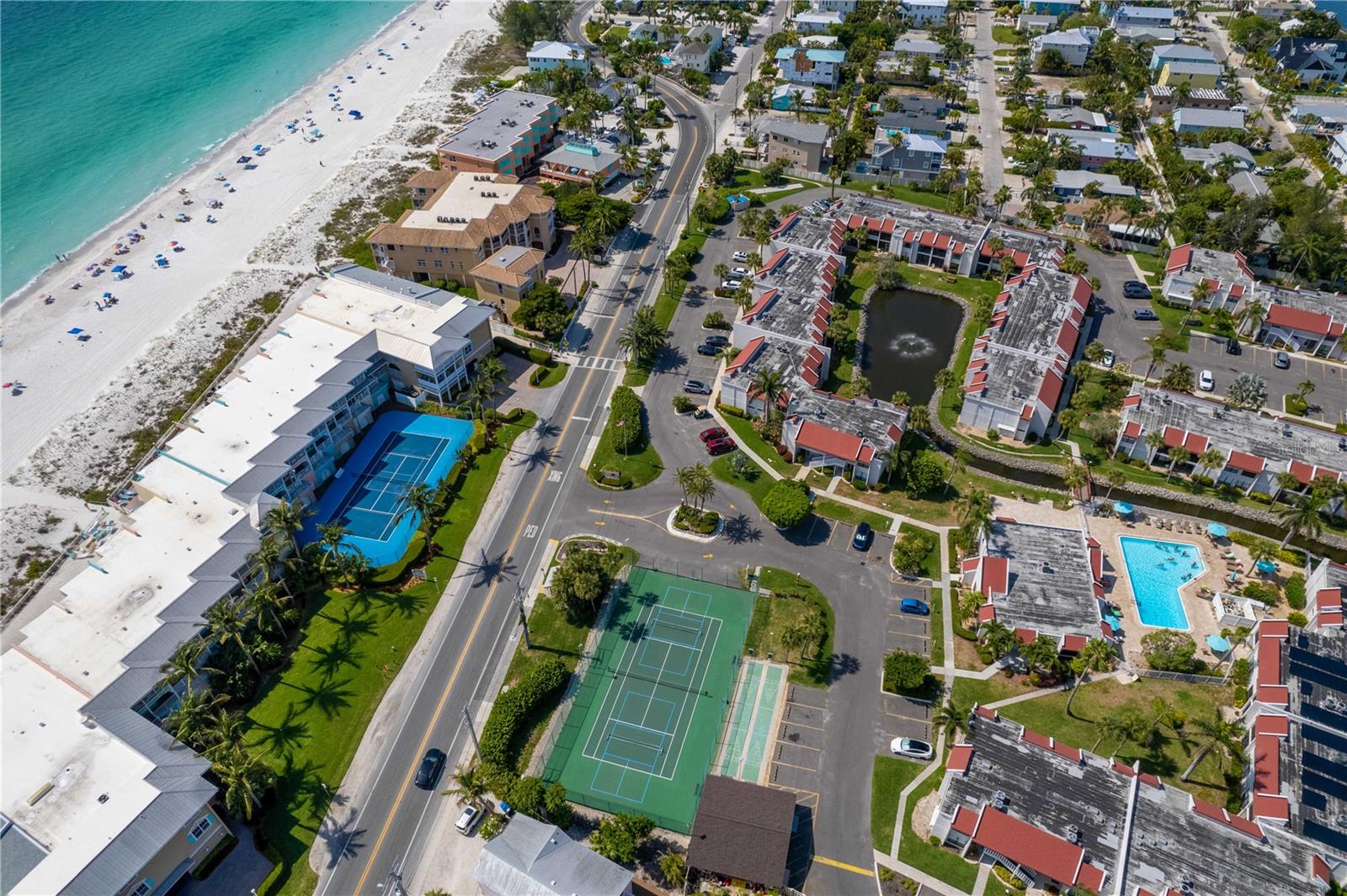 RUNAWAY BAY - Residential