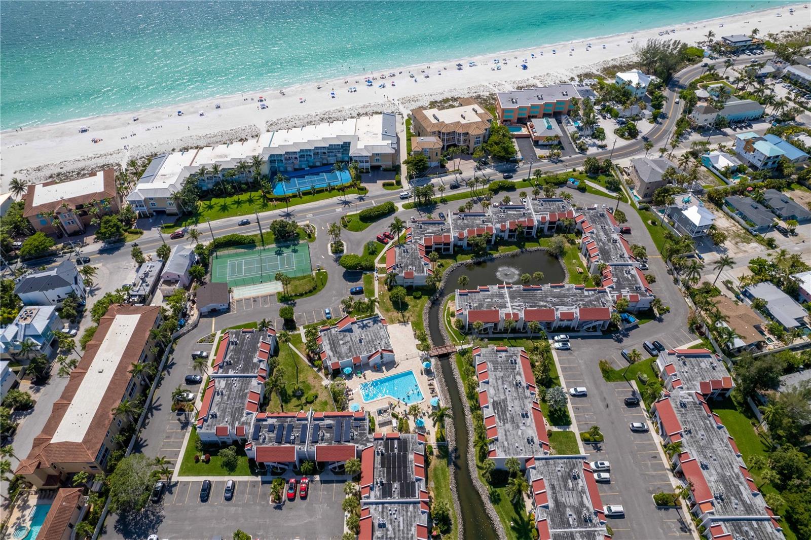 RUNAWAY BAY - Residential