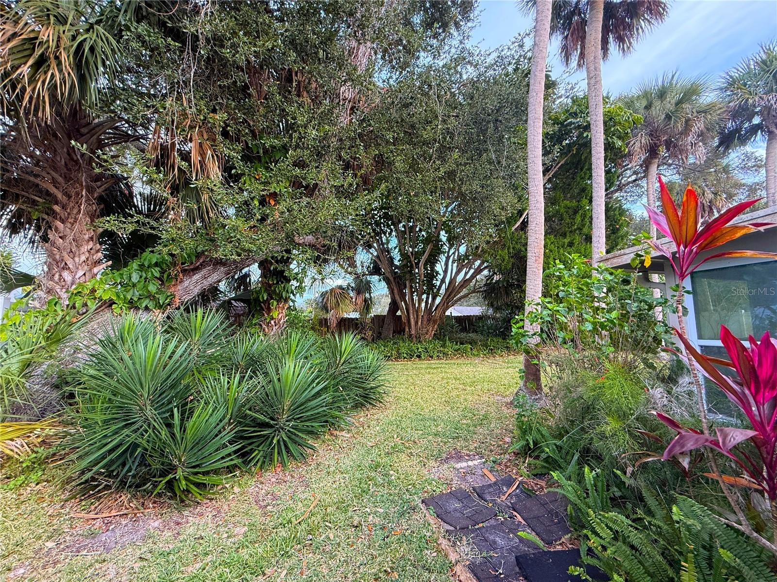 DETWILERS ADD 01 NEW SMYRNA BCH - Residential