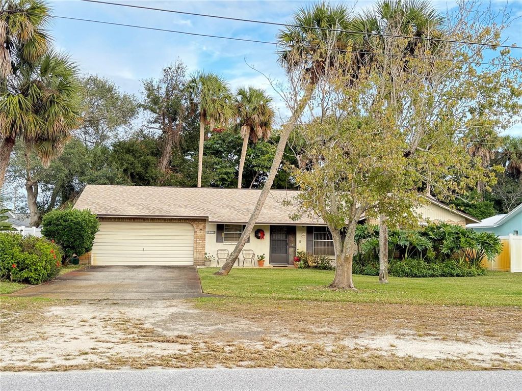 Photo of 805 S Cooper Street, New Smyrna Beach, FL 32169 (MLS # NS1086767)