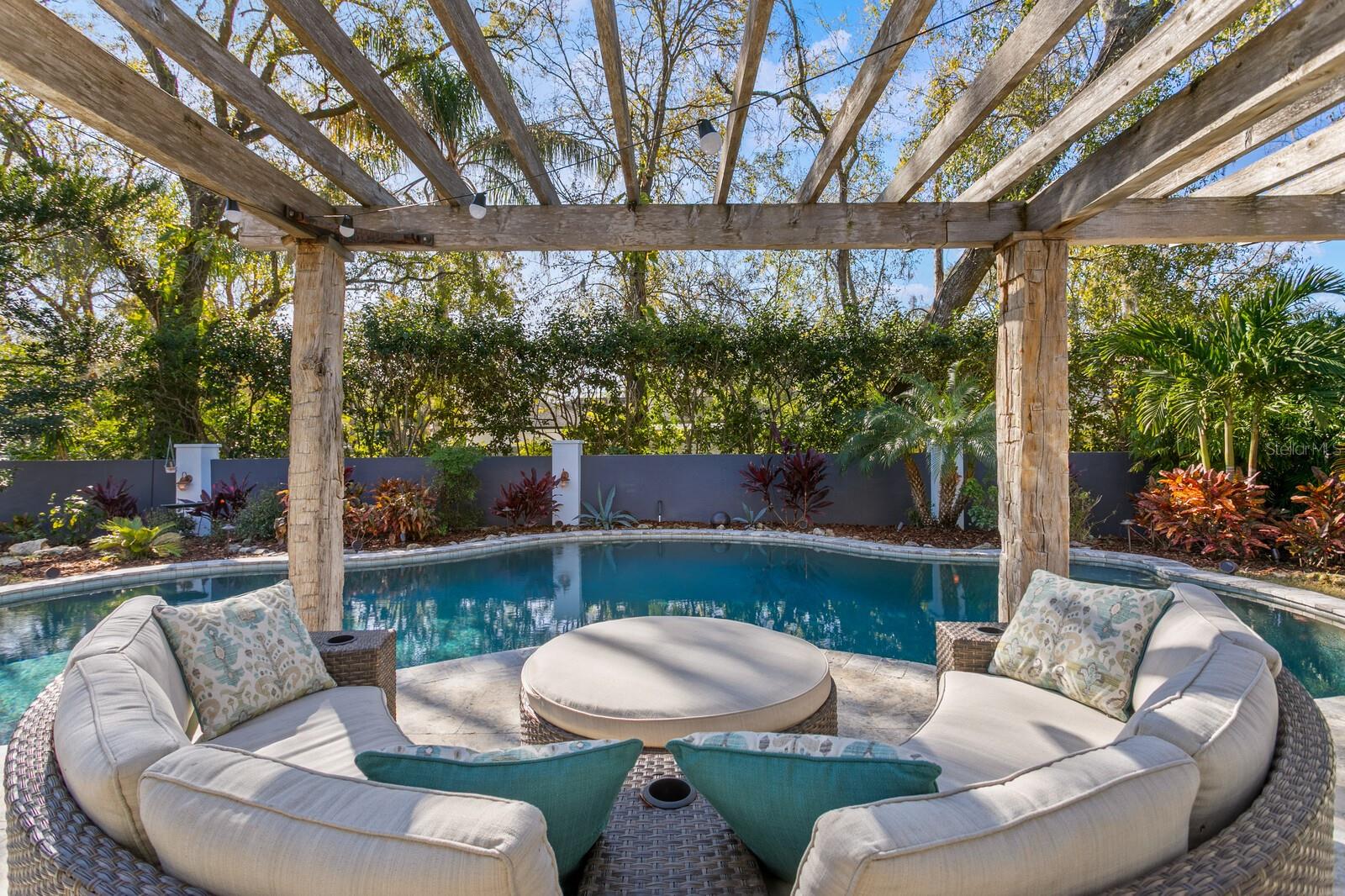 10402 OAKBROOK DRIVE