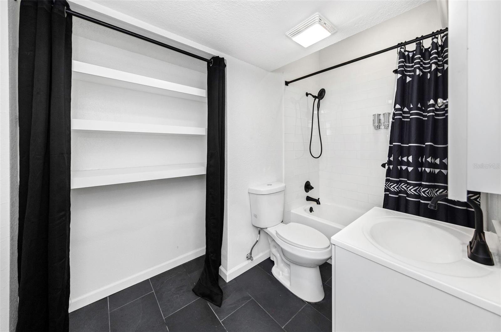 COUNTRY CLUB ADD TO OLDSMAR REV - Residential